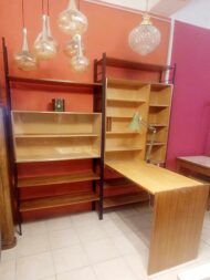 Stringregal und Schreibtisch- SW