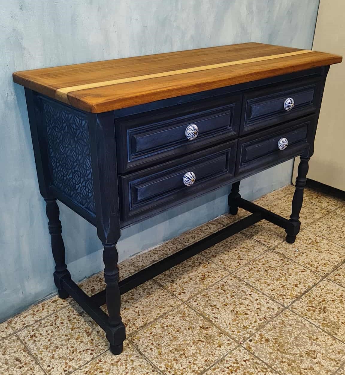 Holzkommode in Dunkelblau – Bild 3
