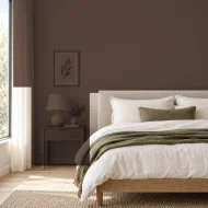 Farbbeispiel Chocolate Lignocolor Kreidefarbe – Wandfarbe im Schlafzimmer